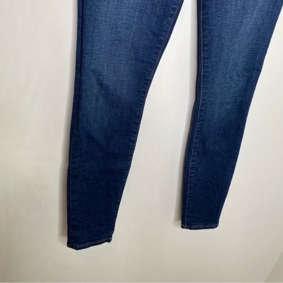 Madewell 9" Mid-Rise Skinny Jeans in Hayes Wash Button-Front Edition - Picture 6 of 12